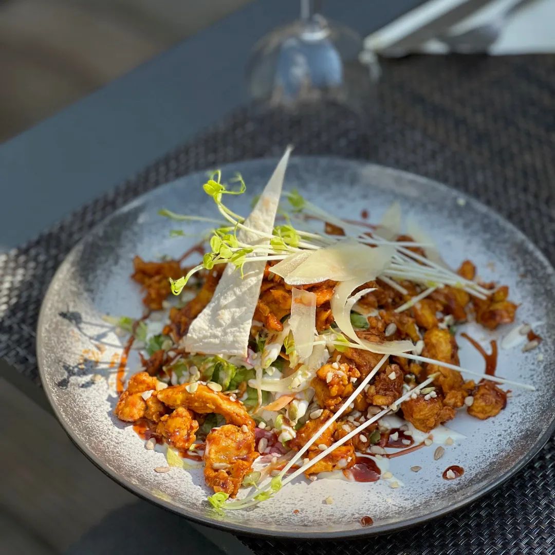 Gerecht geserveerd in het halal restaurant