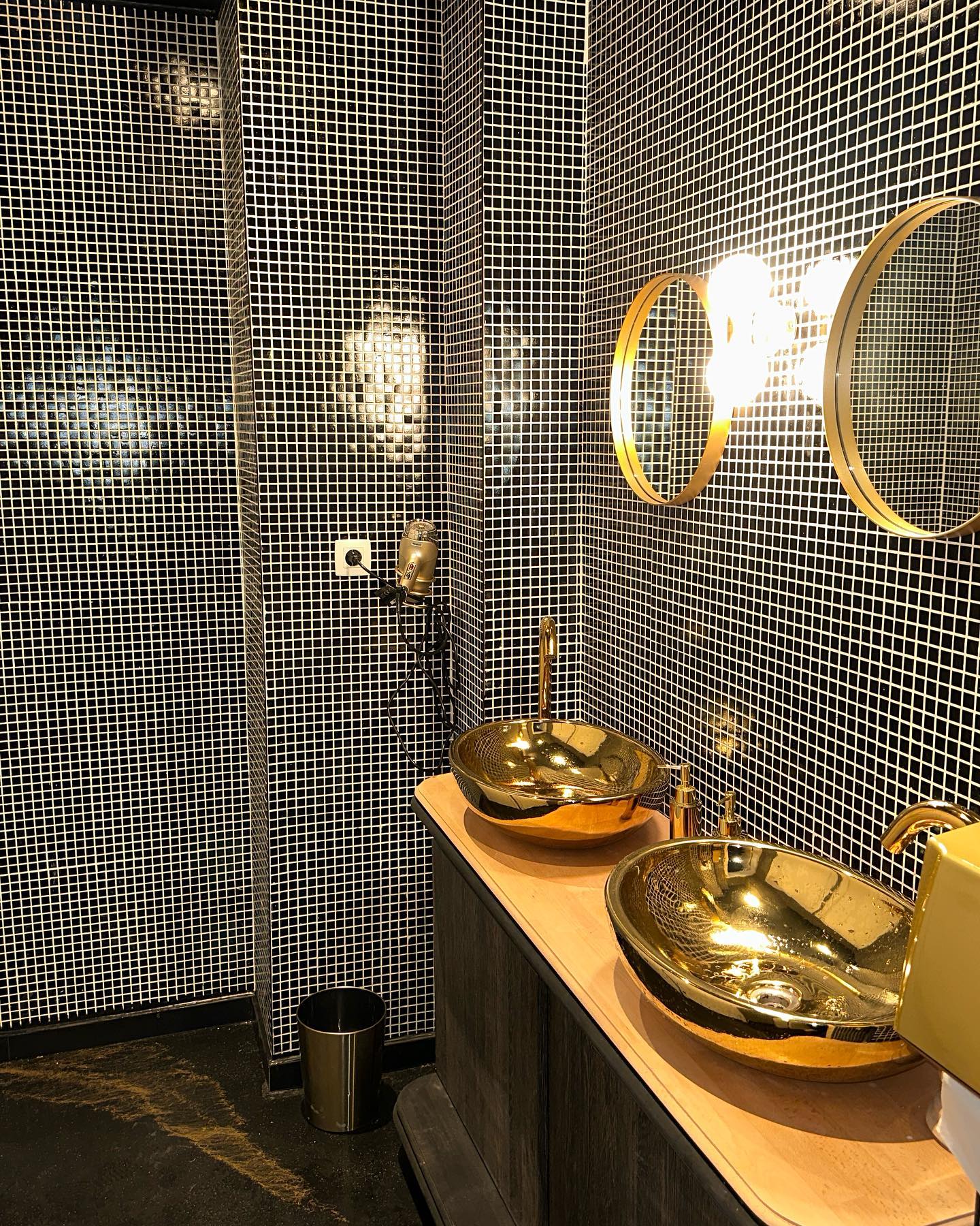 Interior/exterior of the halal restaurant