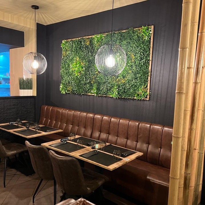 Photo intérieure ou extérieure du restaurant halal