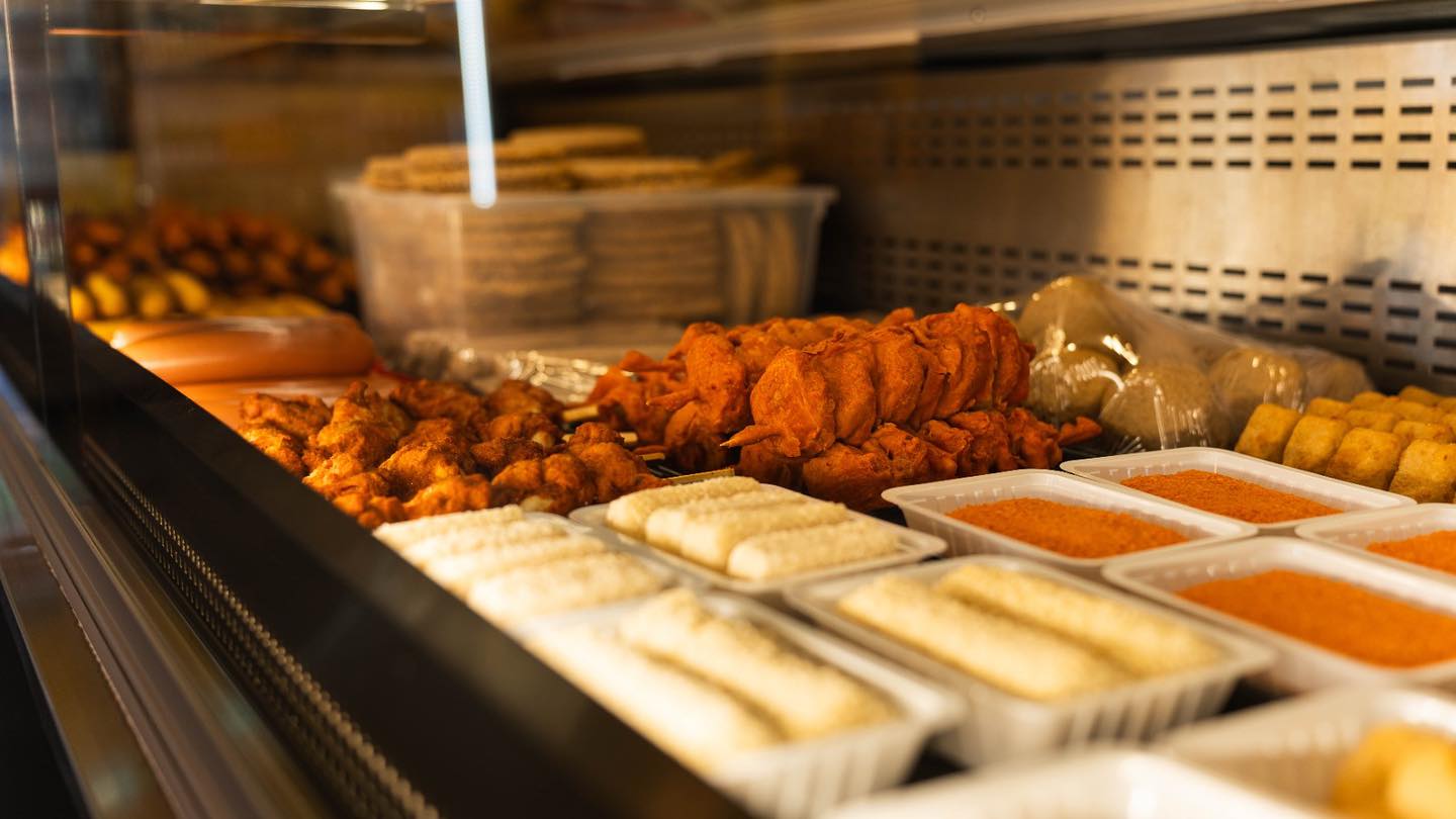 A display of various halal dishes at City Food Lounge, a halal restaurant in Genk, Belgium.