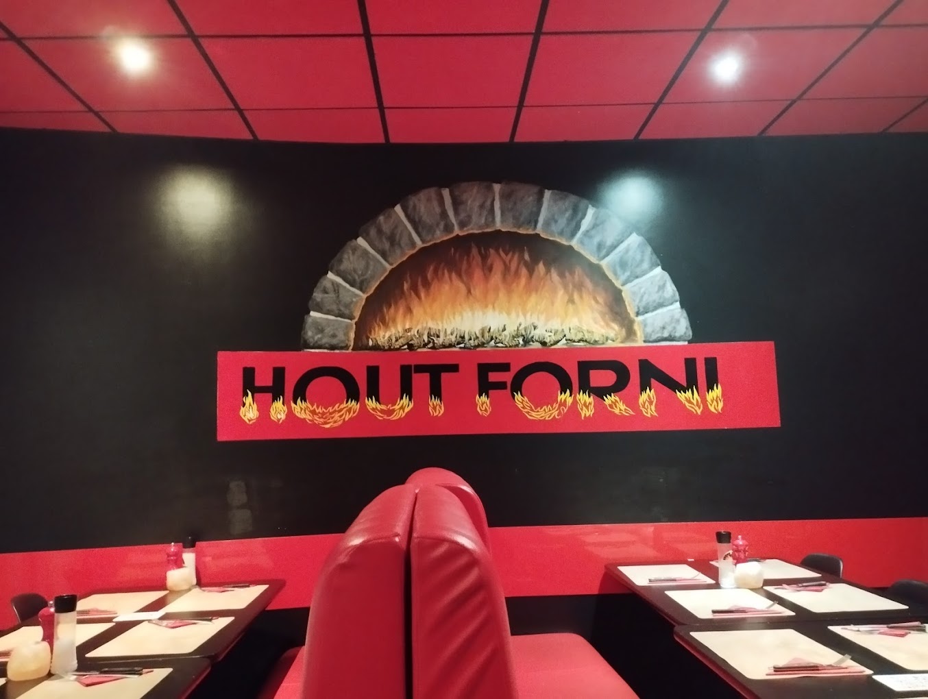 Photo intérieure ou extérieure du restaurant halal